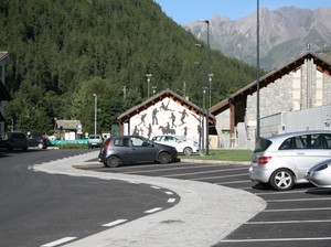 Autorimessa e parcheggi ad Etroubles
